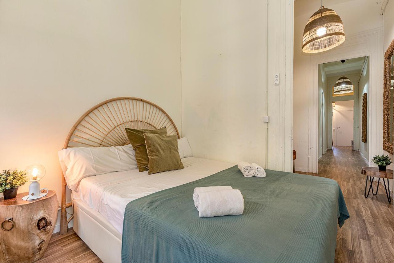 Clandestino Suites บาร์เซโลนา ภายนอก รูปภาพ